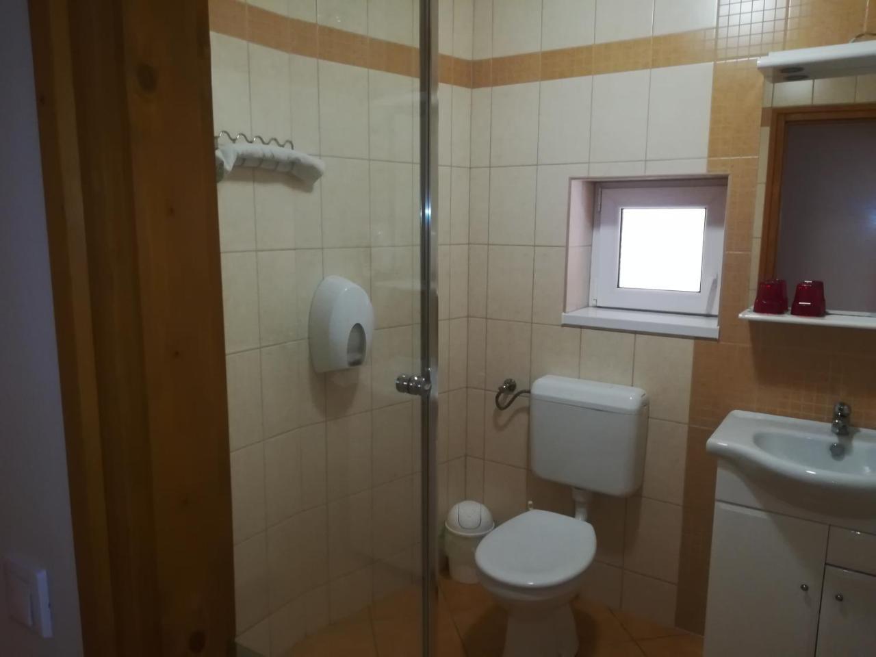 Farád Aldos Panzio酒店 外观 照片